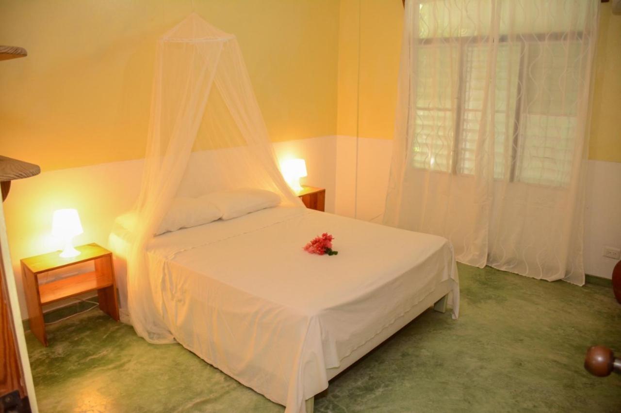 Hotel Cabarete Surf Camp Exterior foto